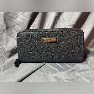 Tahari Bags Double Zipper Pebbled Wallet RFID Clutch See Pics for Measurements